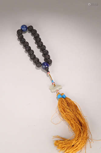 A CHENXIANG WOOD  EIGHTEEN BEADS ROSARY