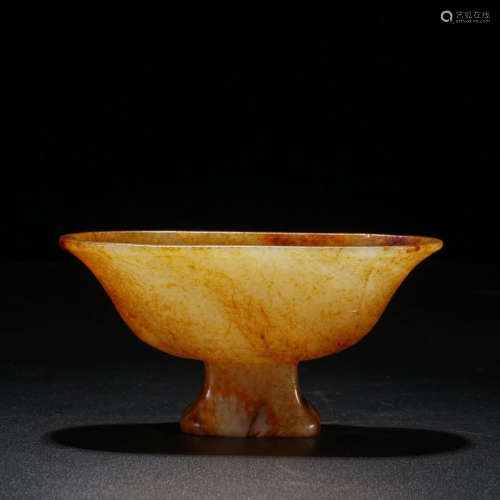 A HETIAN JADE FLAT MOUTH WINE CUP