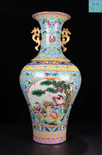 A ENAMELED EIGHT IMMORTALS PATTERN DRAGON SHAPED EARS VASE