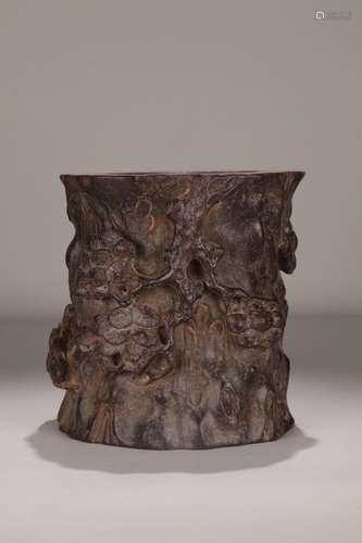 A ZITAN WOOD 'BULAOSONG ' BRUSH HOLDER