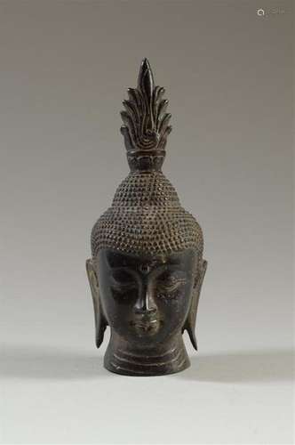 THAILANDE Tête de Bouddha en bronze la coiffure bo…