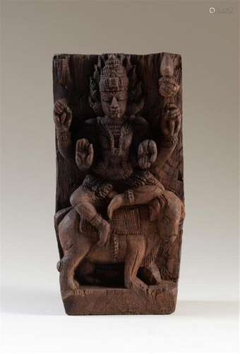 INDE Elément de char de procession en bois sculpté…