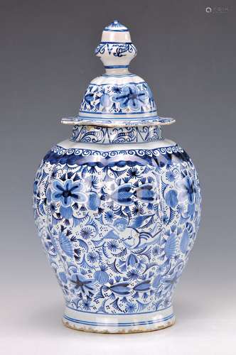 lidded vase