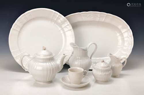 94 parts of a coffee- and Dinner set