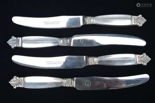 Six fruit knives