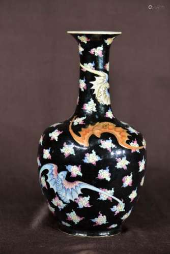 Chinese Famille Rose Porcelain Vase with Bats