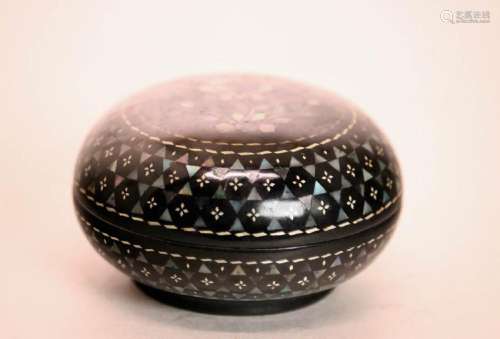 Chinese Lacquer Sea Paste Box with MOP
