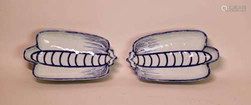 Pair Japanese Blue White Porcelain Bowl - Bat Shape