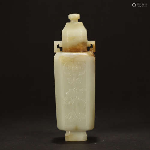 CHINESE CELADON JADE LIDDED SQUARE VASE