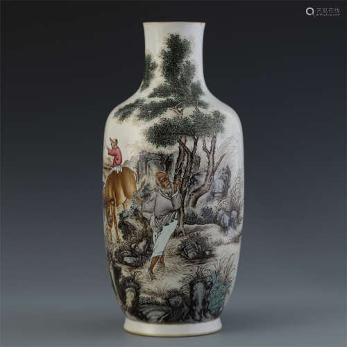 CHINESE PORCELAIN FAMILLE ROSE FIGURES IN MOUNTAIN VASE