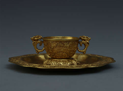 CHINESE GILT BRONZE DRAGON HANDLE PHOENIX CUP WITH DISH