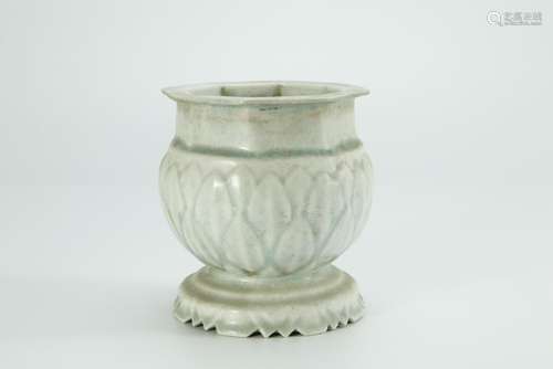 Antique celadon glazed octagonal censer