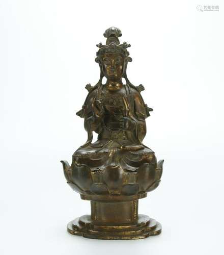 Antique gilt bronze Guanying figure, Qing dynasty