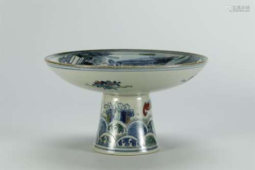 A rare Doucai high-footed plate, 19/20th C.