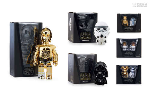 Medicom 1、Kubrick 400% Star Wars C-3PO 2、Bape Baby Milo×Star Wars Stormtrooper&Darth Vader 3、Kubrick&Be@rbrick 100% Star Wars公仔 PVC