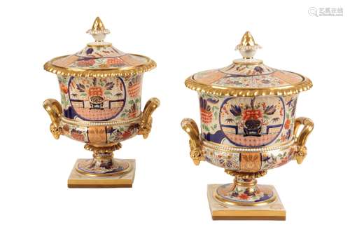 PAIR OF FLIGHT, BARR & BARR IMARI CAMPANA ICE PAILS