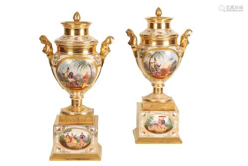 A PAIR OF PARIS PORCELAIN ICE PAILS/URNS