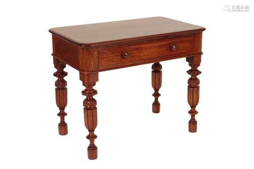 VICTORIAN ROSEWOOD SIDE TABLE, IN THE MANNER OF GILLOWS