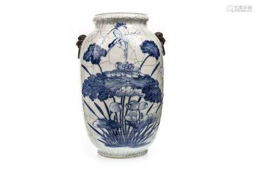 A CHINESE BLUE AND WHITE VASE