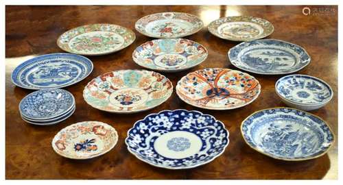 Quantity of Oriental porcelain including; Chinese export blue and white, Imari etc