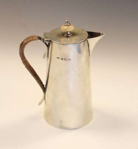 George V tapered jug, Birmingham 1910, 15cm high, 6.6toz gross
