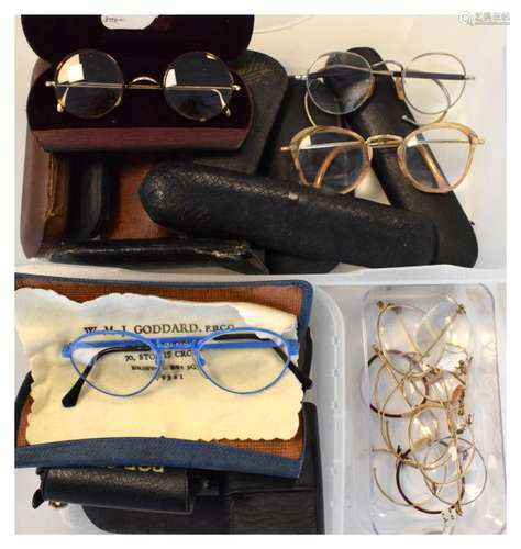 Box containing assorted spectacles, Pince-nez etc (approx 45 pairs)