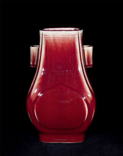 清中期 红釉贯耳瓶