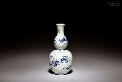 BLUE AND WHITE DOUBLE GOURD 'FLOWERS' VASE