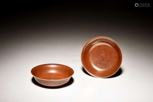 PAIR OF BROWN GLAZED DISHES