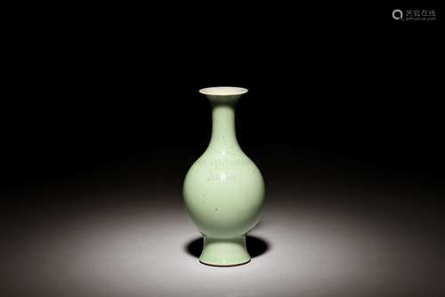 CELADON GLAZED VASE, GUANYINPING