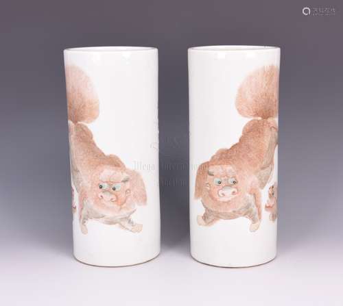 PAIR OF UNDERGLAZED RED 'LIONS' HAT VASE