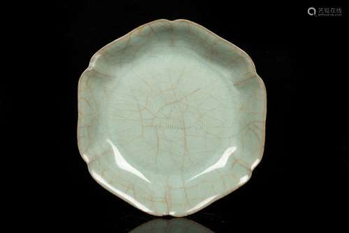 CELADON GLAZED HEXAGONAL DISH