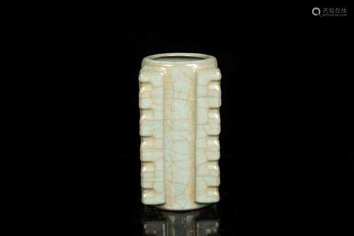 CELADON GLAZED RECTANGULAR VASE, CONG