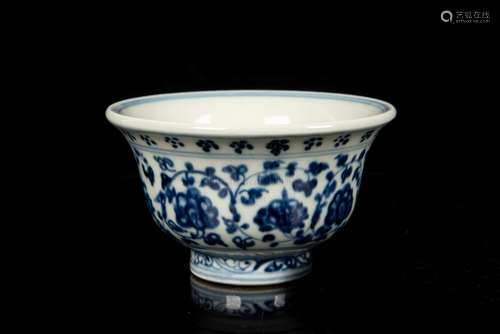 BLUE AND WHITE 'FLOWERS' BOWL