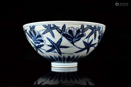 BLUE AND WHITE 'FLOWERS' BOWL