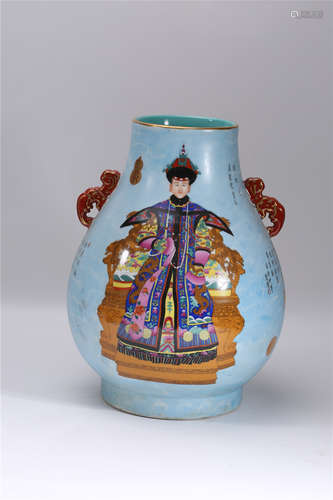 A Chinese Famille-Rose Porcelain Vase