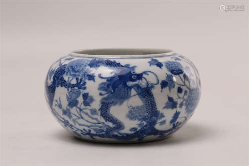 A Chinese Blue and White Porcelain Brush Washer