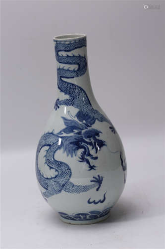 A Chinese Blue and White Porcelain Vase