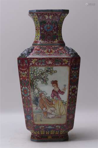 A Chinese Enamel Porcelain Vase