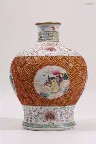 A Chinese Famille-Rose Porcelain Vase