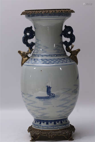 A Chinese Blue and White Porcelain Vase