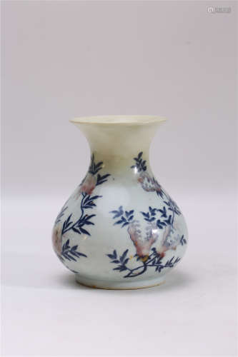 A Chinese Famille-Rose Porcelain Vase 