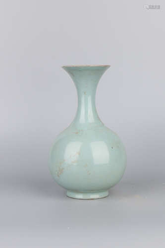 A Chinese Ru-Type Porcelain Vase