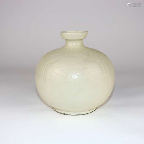 A Chinese Ding-Type Porcelain Vase