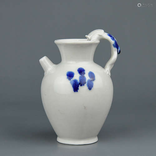 A Chinese Blue and White Porcelain Water Pot