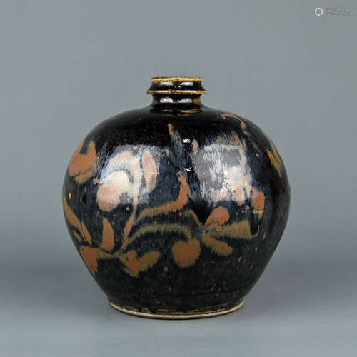 A Chinese Jizhou Porcelain Vase