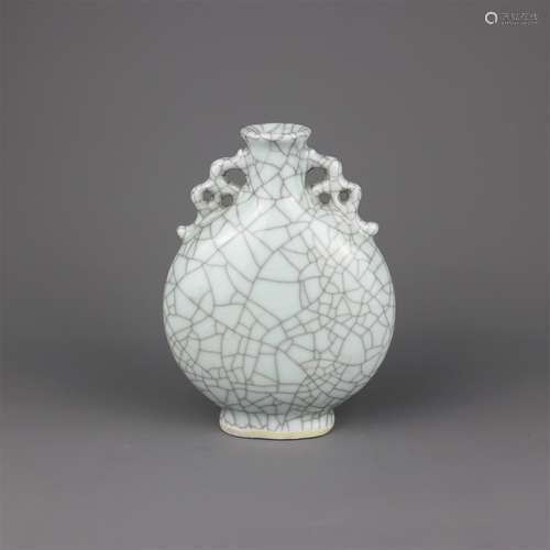 A Chinese Guan-Type Porcelain Vase