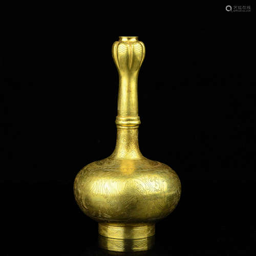 A Chinese Gilt Bronze Vase