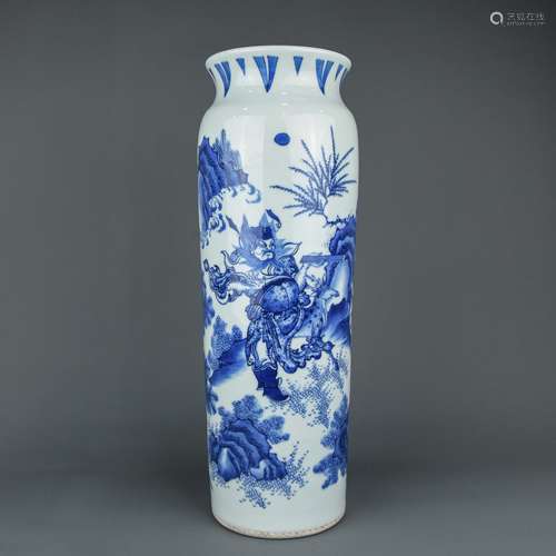 A Chinese Blue and White Porcelain Vase