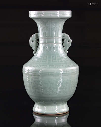 A Chinese celadon-glazed 'kui dragon' vase